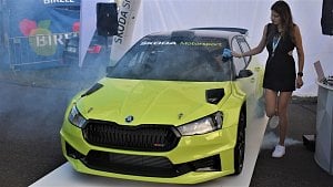 Jediný existující exemplář nové Fabie WRC stál při "Barumce" v otrokovickém depu