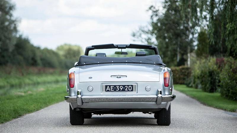 Rolls-Royce Silver Shadow Mulliner Park Ward, který patřil Muhammadovi Alimu