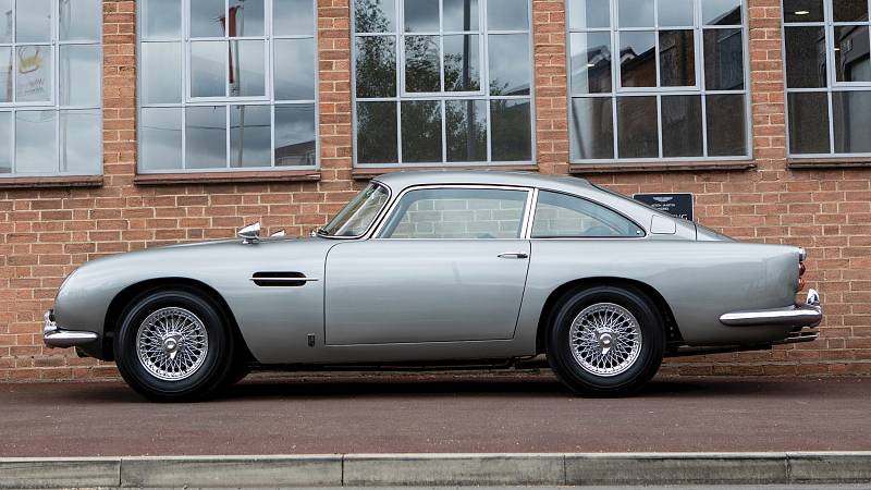 Aston Martin DB5 z filmu Goldfinger