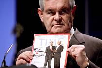Časopis Time v rukou bývalého kongresmana Newta Gingriche