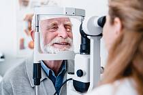 Od února 2021 vystavují všeobecní praktičtí lékaři pacientům ve věku od 45 do 61 let doporučení na preventivní vyšetření u oftalmologa