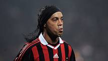 Ronaldinho v dresu AC Milán.