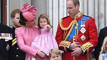 Catherine, vévodkyně z Cambridge a její manžel, princ William s dětmi Georgem a Charlotte
