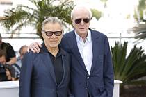 Harvey Keitel a Michael Caine. 