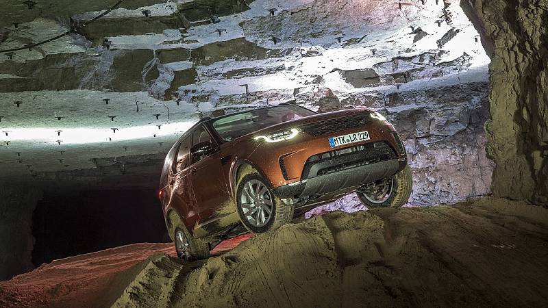 Land Rover Discovery.