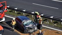Na 15. kilometru D7 ve směru na Prahu došlo k vážné dopravní nehodě.