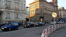 Křižovatka na Poděbradově náměstí.