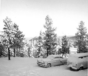 V lednu 1964 napadala v americkém Manchesteru spousta sněhu. Tělo Pamely Masonové se našlo ve sněhové závěji za okrajem silnice Interstate Route 93