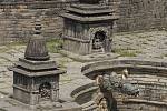 V ohrožení je podle Světového památkového fondu také soustava pítek a fontán hitis v údolí Káthmándú.