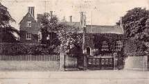 Colchester Royal Grammar School na pohlednici z roku 1905