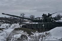 Ukrajinský tank u města Bachmut v Doněckém regionu, 12. února 2023