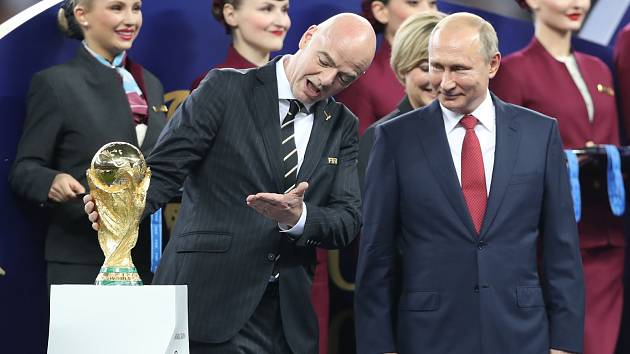 Gianni Infantino s ruským prezidentem Vladimirem Putinem.