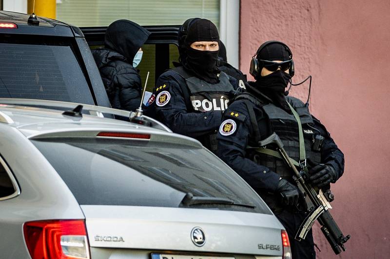 Razie na Slovensku. Policisté zadrželi své bývalé vysoké představitele.