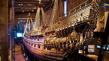 Vasa. Loď je nyní vystavena ve stockholmském muzeu. Je v překvapivě dobré kondici, zachovala se z 95 procent v originálním stavu. Napomohl tomu i fakt, že ve studeném Baltském moři nežije šášeň lodní, takový vodní červotoč.