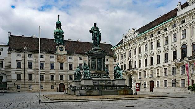 Vídeňský Hofburg, sídlo rakouského prezidenta. V roce 2016 tam málem zasedl ulprapravičák Norbert Hofer