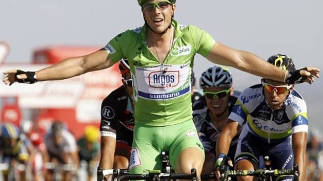 John Degenkolb se raduje z vítězství v sedmé etapě na slavné Vueltě.