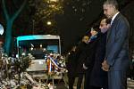 Obama u klubu Bataclan uctil památku obětí pařížských útoků.