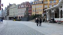 Koronavirus zasáhl taky lázeňské centrum Karlovy Vary.