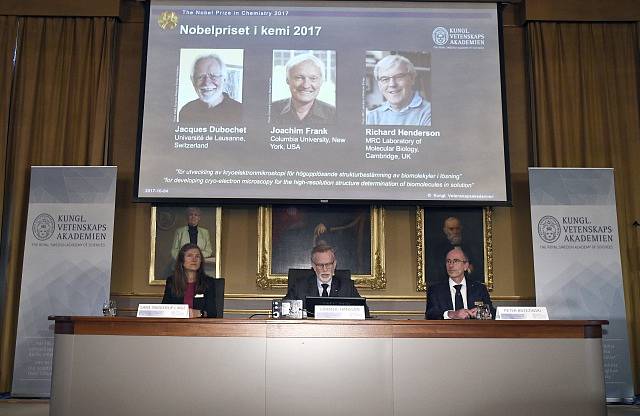 Vyhlašování Nobelových cen za chemii ve Stockolmu 2017