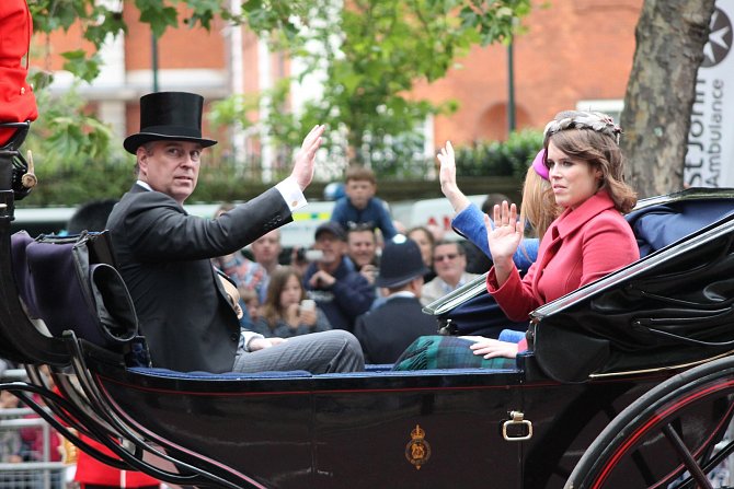 Princ Andrew a princezna Eugenie z Yorku. Ilustrační snímek