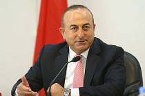 Turecký ministr zahraničí Mevlüt Çavusoglu.