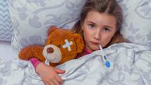 Chřipkou onemocní v České republice ročně 20–30 % dětí To, co může před chřipkou ochránit děti, a tím i jejich příbuzné, je očkování.