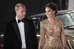 Kate is one of the best dressed women in the world.  Last year, she charmed fashion experts with a gold dress, which she wore to the premiere of her latest tie.
