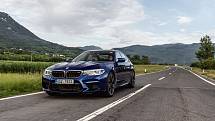 BMW M5.