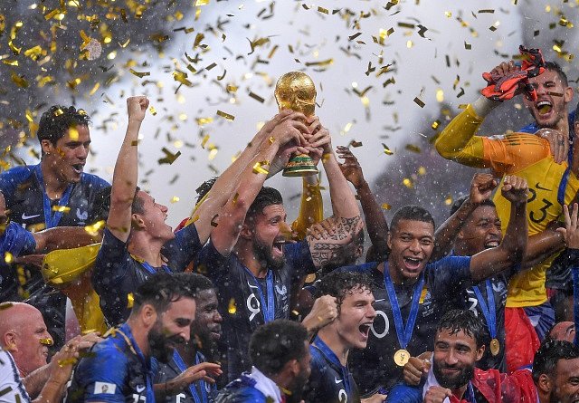 Francouzi obhajují titul na mistrovství světa
