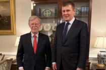 Český ministr zahraničí Tomáš Petříček a bezpečnostní poradce John Bolton