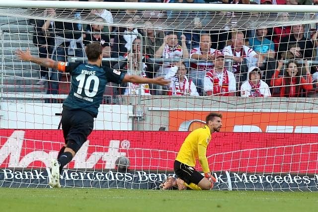 Ron-Robert Zieler.