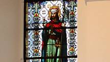 Svatý Václav na vitráži kostela v Letovicích