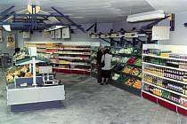 První supermarket v České republice (na archivním snímku) otevřel v červnu 1991 v Jihlavě nizozemský maloobchodní řetězec Ahold v místě dnešního supermarketu Albert