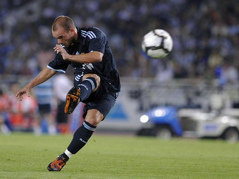 Nespokojený Wesley Sneijder přestoupil z Realu Madrid do Interu Milán.