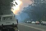 Východ Austrálie sužují požáry. V oblasti už zničily přes deset kilometrů čtverečních.