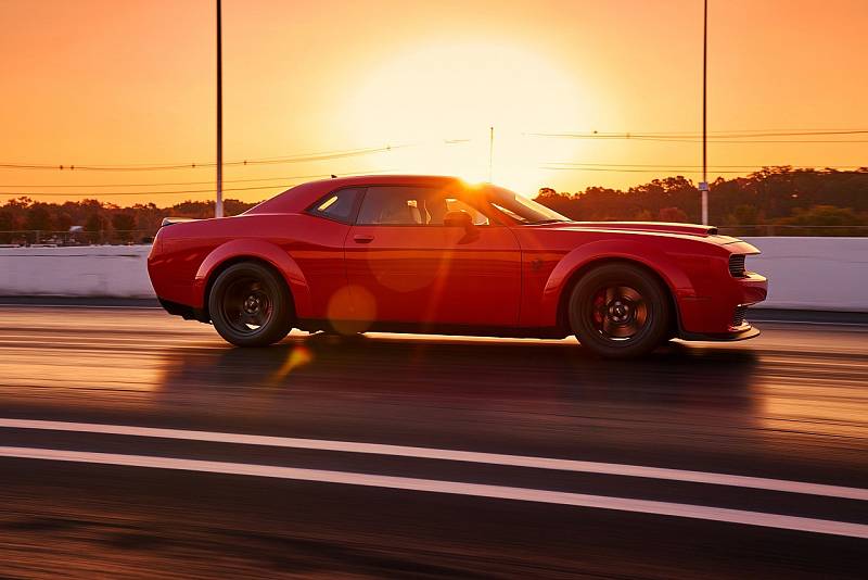 Dodge Challenger SRT Demon.