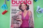 Návrat do ČSSR - obálka časopisu Burda. Tehdejší inspirace pro domácí šití