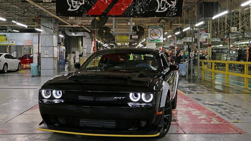 Dodge Challenger SRT Demon.