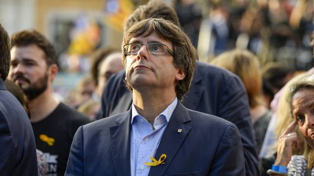 Carles Puigdemont na demonstraci katalánských separatistů