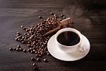 Káva má i mnoho pozitivních účinků. Ve velkém množství ale může být nebezpečná.