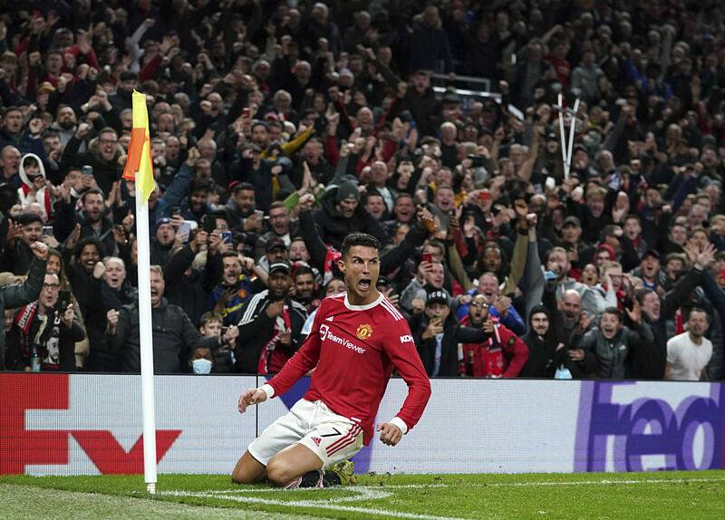 Fotbalista Manchesteru United Cristiano Ronaldo se raduje z gólu.