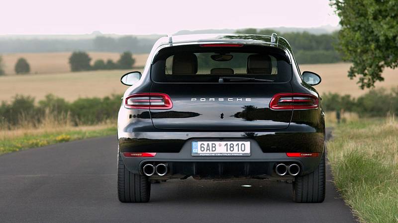 Porsche Macan.