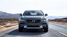 Volvo V90 Cross Country.