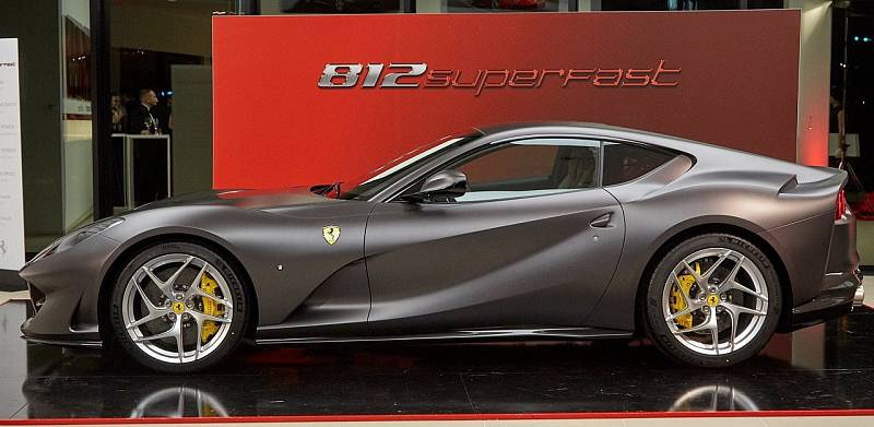 Ferrari 812 Superfast.