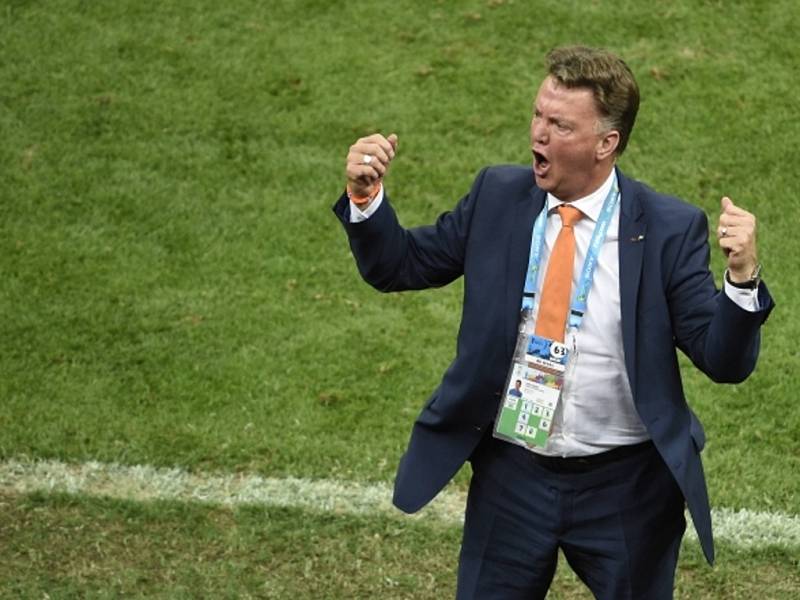 Kouč Louis Van Gaal se rozloučil s nizozemskou reprezentací ziskem bronzových medailí na mistrovství světa. Od nové sezony povede Manchester United.