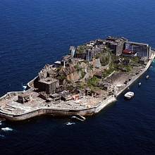 Hašima. Ostrov u Japonska, který byl kdysi místem s nejvyšší hustotou obyvatel na zemi.