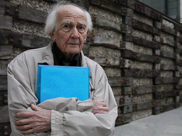 Ve věku 91 let dnes v Británii zemřel polský vědec Zygmunt Bauman, považovaný za jednoho z největších sociologů 20. století. 