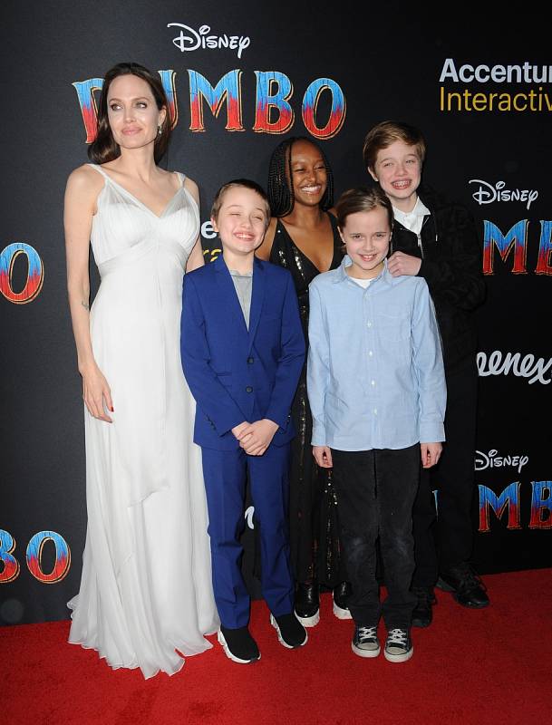 Angelina Jolie s potomky