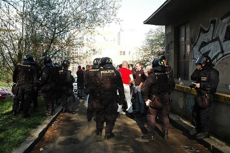 Policejní kontrola v Praze-Hájích