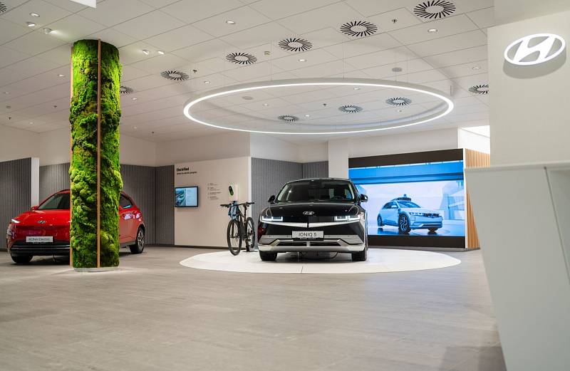 Všechny bezemisní modely Hyundai je možné vyzkoušet v novém Centru e-mobility v pražských Stodůlkách